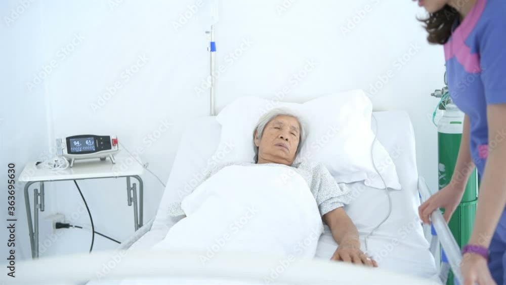 Medical concepts. The nurse is taking care of the patients in the emergency room. 4k Resolution. Medical concepts. The nurse is taking care of the patients in the emergency room. 4k Resolution.