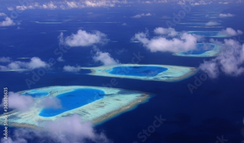 Maldives Atolls © Giang