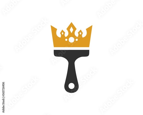 Simple pain brush with crown