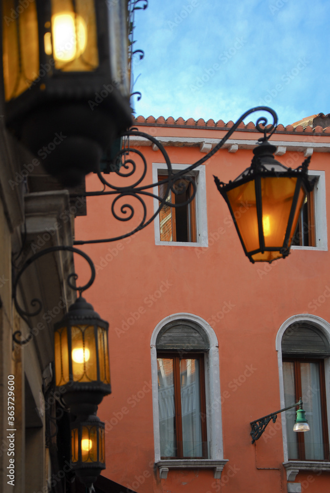 lamp and house, Venice