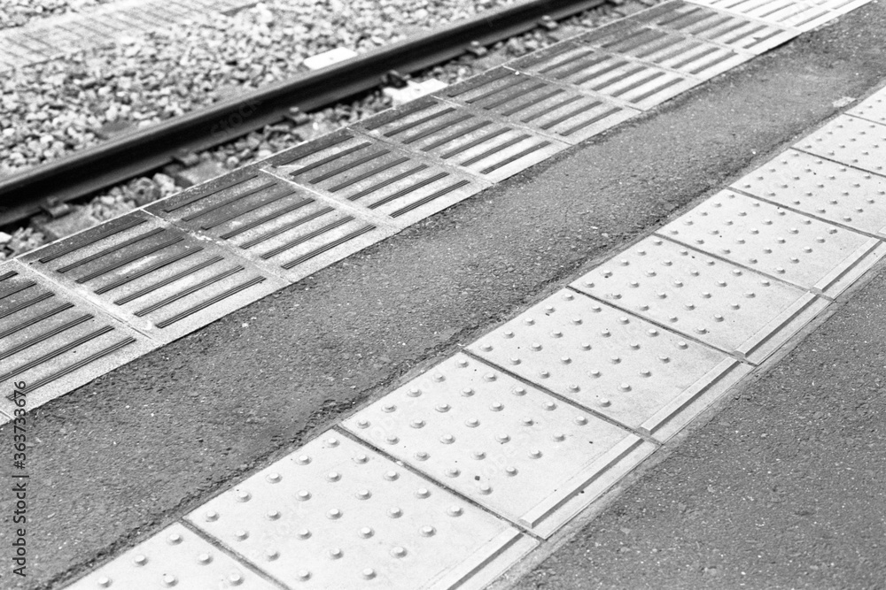 Fototapeta premium 日本の鉄道のプラットフォーム