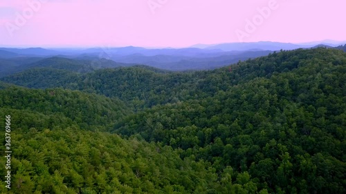 Wallpaper Mural Aerial Appalachian Mountain Vista, closing credit shot near Blowing Rock NC, Blowing Rock North Carolina near Boone NC, Boone North Carolina in 4k Torontodigital.ca