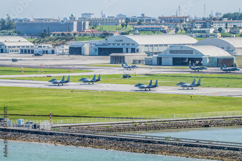 Tableau sur toile F15戦闘機が4機離陸準備中　那覇基地