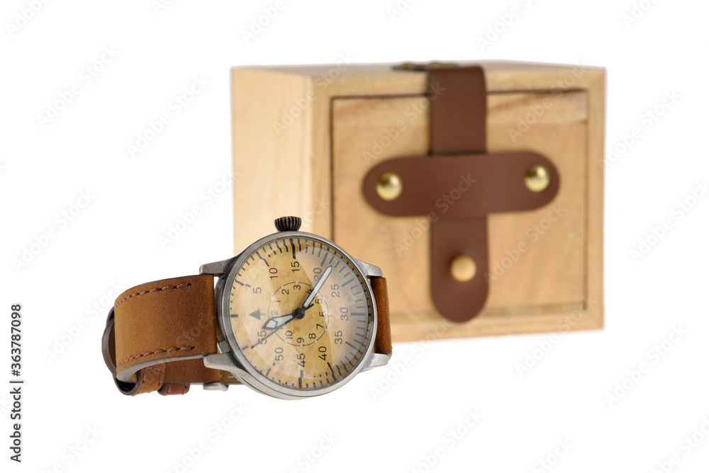 Analog wrist watch with brown dial and leather bracelet with box Analog wrist watch with brown dial and leather bracelet with box