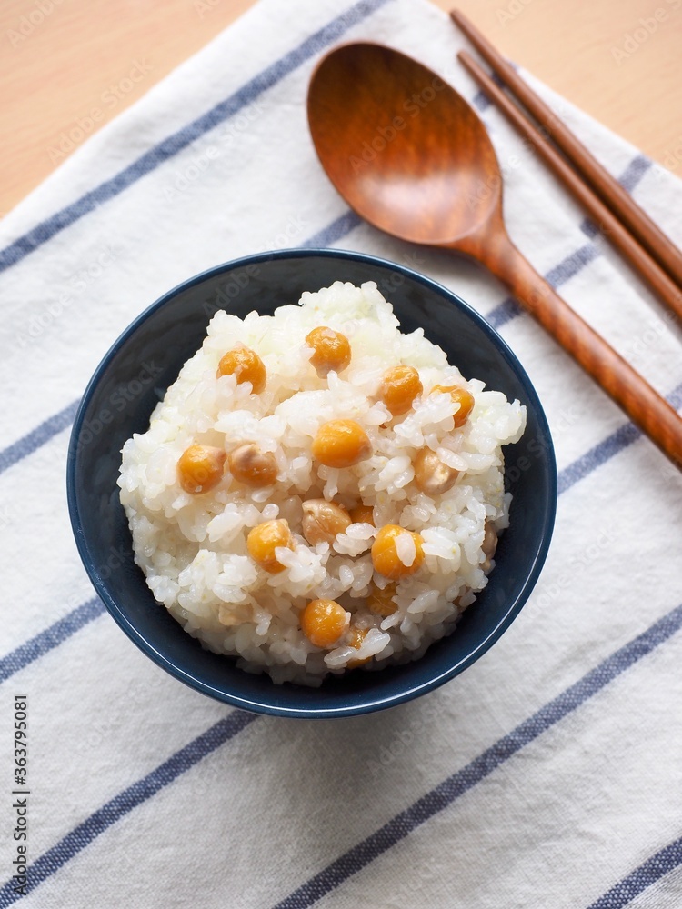 아시아 음식 병아콩과 흰밥 Stock Photo | Adobe Stock
