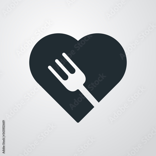 Comida sana. Cena romántica. Icono plano corazón con tenedor en fondo gris