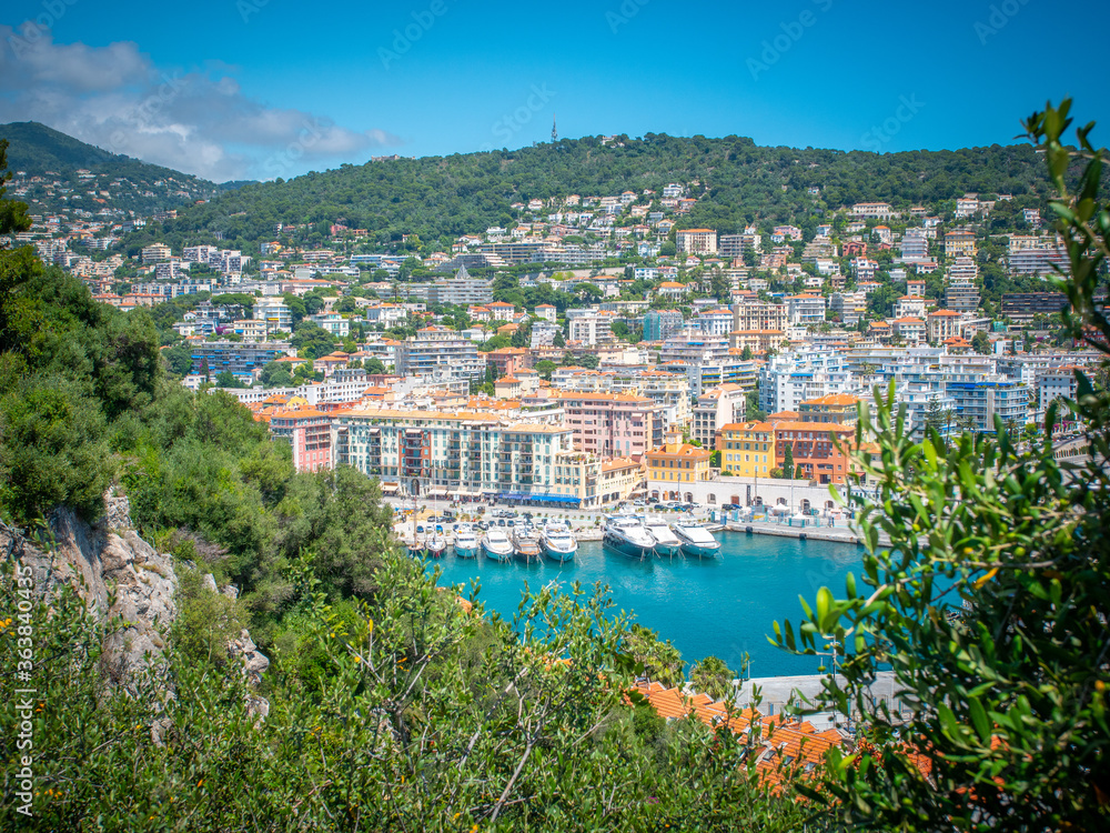 vue sur le port de Nice