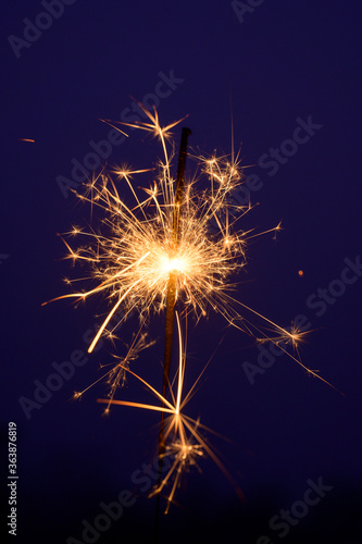 Wallpaper Mural Deutschland, Abbrennende Wunderkerze. Torontodigital.ca