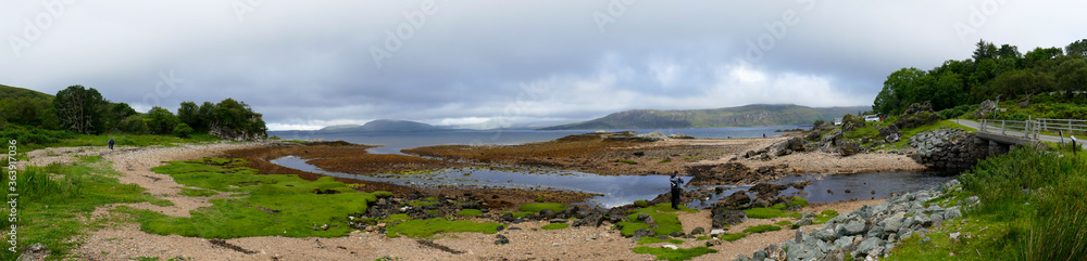 Loch Eishort Küste bei Ord, Isle of Skye, mit Blick auf die Guillin Mountains