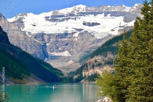 Fototapeta Naklejka Na Ścianę i Meble -  Beautiful blue Lake Louise in the Canadian Rockies, Alberta Canada