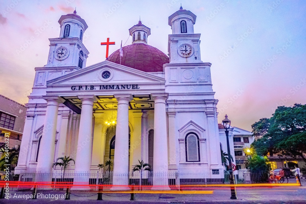 Obraz premium kościół św mikołaja w wilnie na litwie