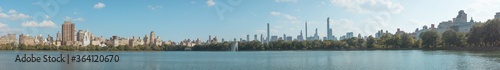 Jacqueline Kennedy Onassis Reservoir in Central Park, Manhattan, New York City, USA Panorama