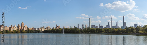 Jacqueline Kennedy Onassis Reservoir in Central Park, Manhattan, New York City, USA