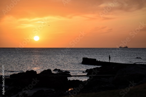 sol atardecer amanecer playa uruguay barco silueta paisaje © ransilmar