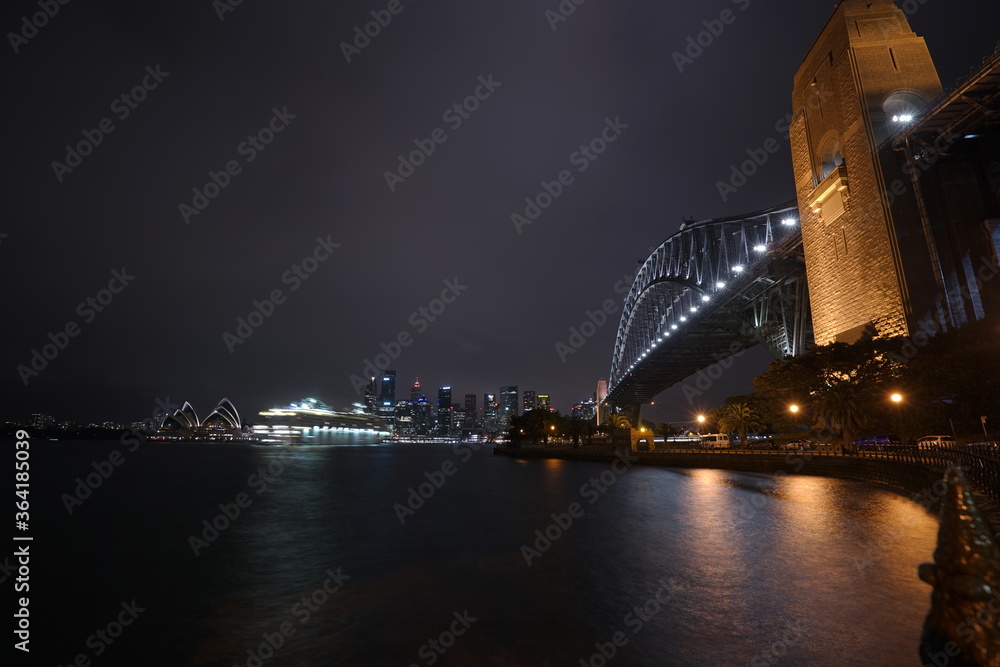 Naklejka premium sydney harbour bridge