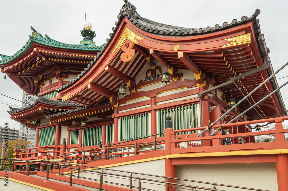 Tokyo has many beautiful and historic public areas expressing the intricate culture and spirit of Japan