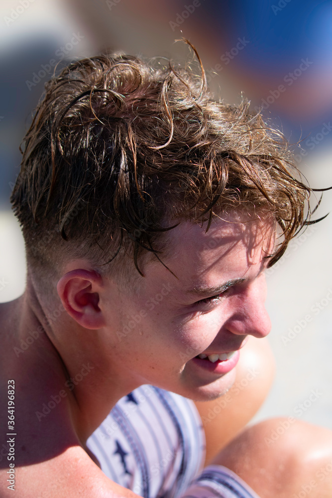 Naklejka premium Smiling Swimmer Overhead