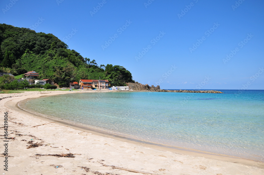 山陰の日本海を望む絶景ビーチ Scenic beach in the Japanese countryside