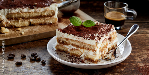 Tableau sur toile Slice of gourmet Italian tiramisu dessert