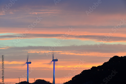 夕焼け イルミネーション 神奈川県三浦市毘沙門の風景