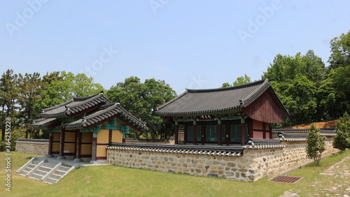 traditional chinese pavilion © 장원