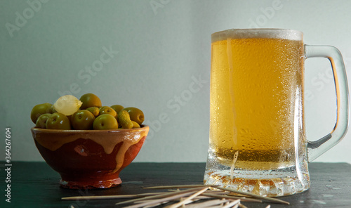 Photos Beer with olives
