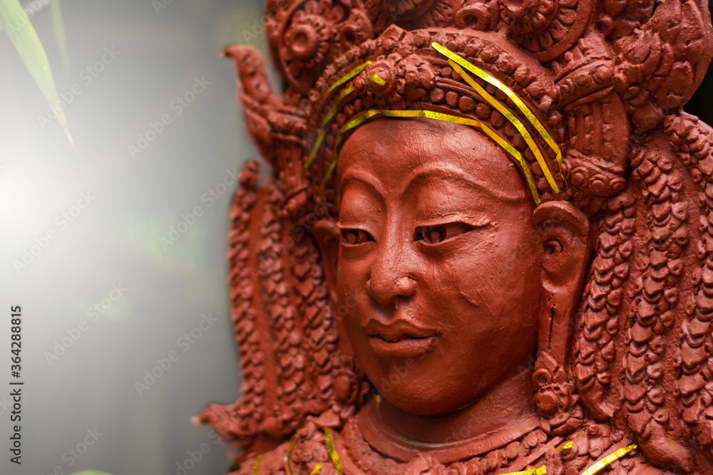 Angel stucco Apsara is based on Hindu beliefs such as ancient Khmer art.
Angel stucco Apsara is based on Hindu beliefs such as ancient Khmer art.
