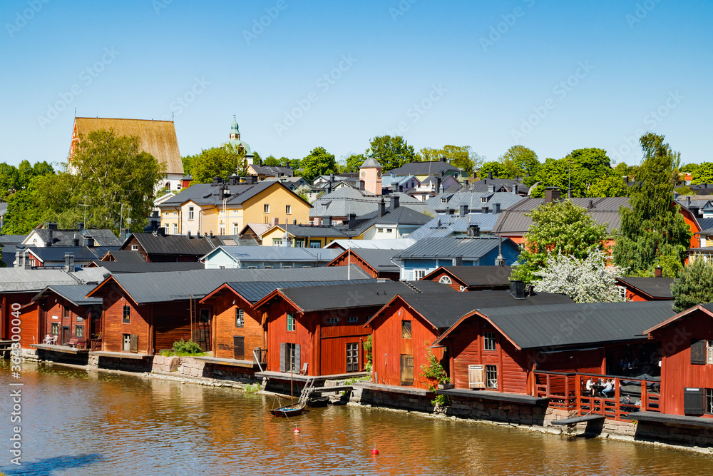 Obraz premium Beautiful panoramic view of Porvoo Cathedral and old town of Porvoo