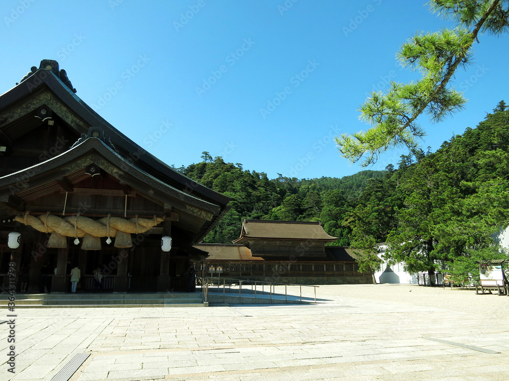 出雲大社拝殿. The Prayer Hall (Haiden) of Izumo Grand Shrine (Izumo-taisha) in Shimane Prefecture, JAPAN 出雲大社拝殿. The Prayer Hall (Haiden) of Izumo Grand Shrine (Izumo-taisha) in Shimane Prefecture, JAPAN