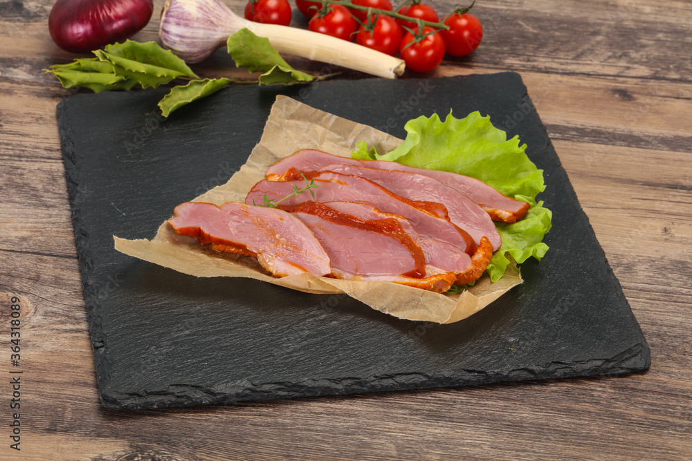 Sliced smoked duck breast served salad Sliced smoked duck breast served salad