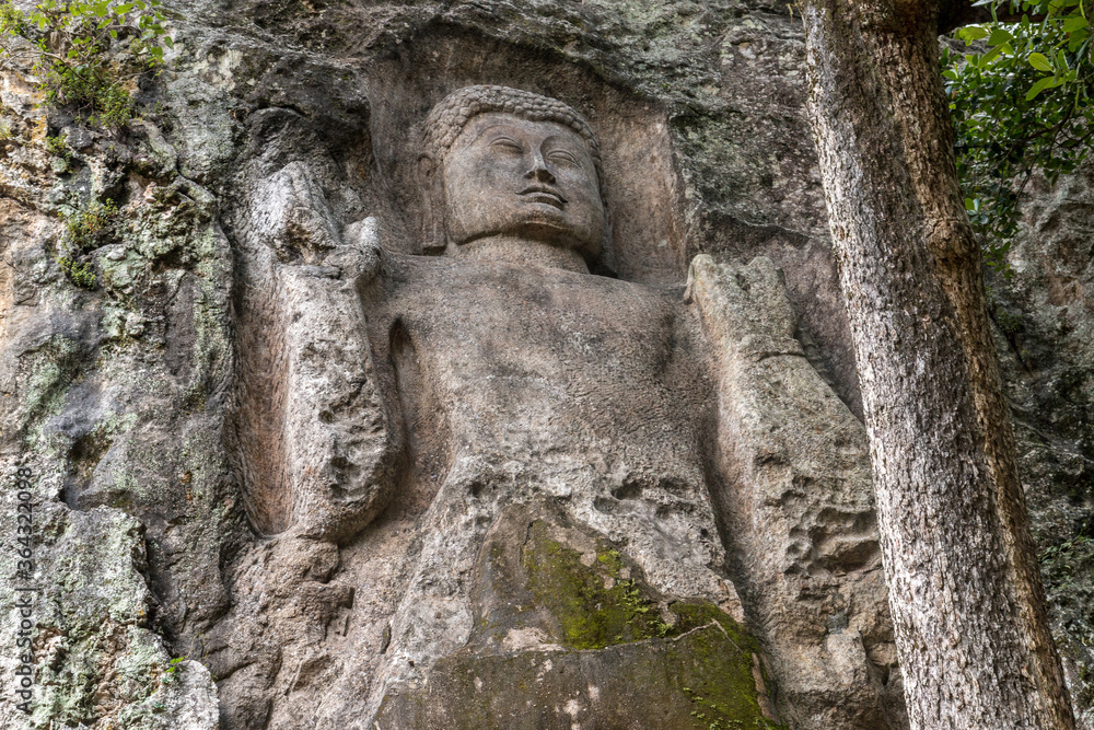 Dowa Rajamaha Viharaya - Buddha