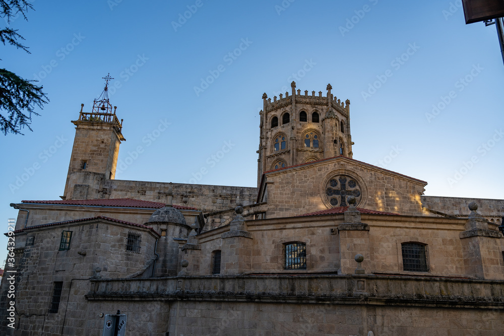 Catedral de Ourense y alrededores