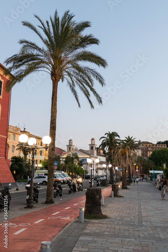 The promenade of Sestri Levante © Alessio