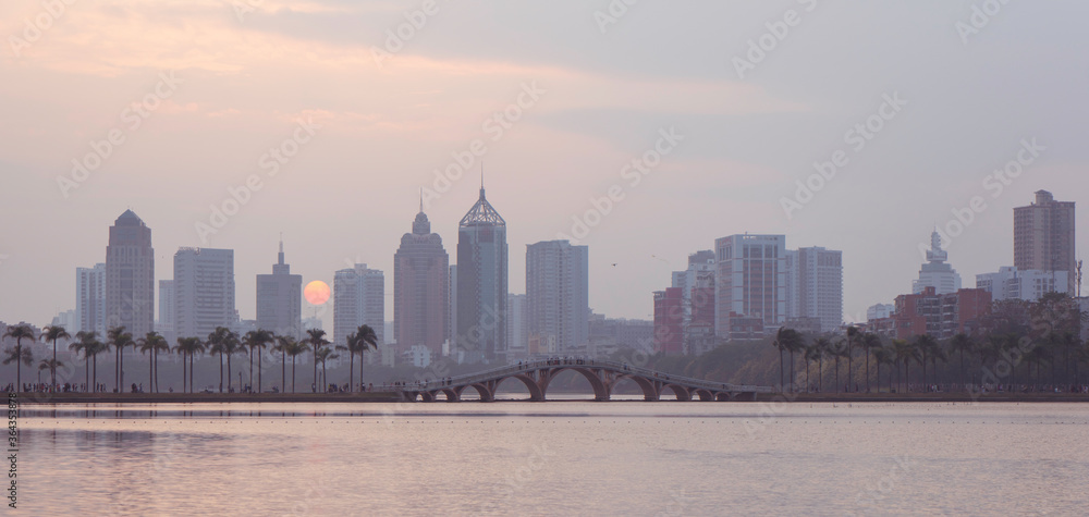 Naklejka premium Sunset View at Nanhu Lake Park.