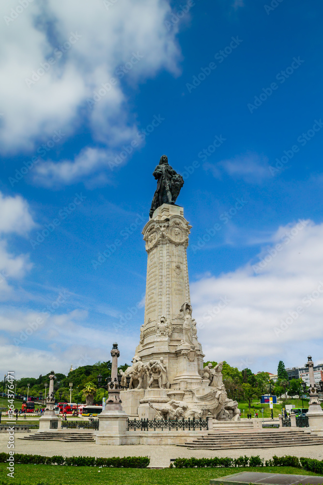 0000345 Marquis of Pombal Square and statue - Lisbon, Portugal 2585