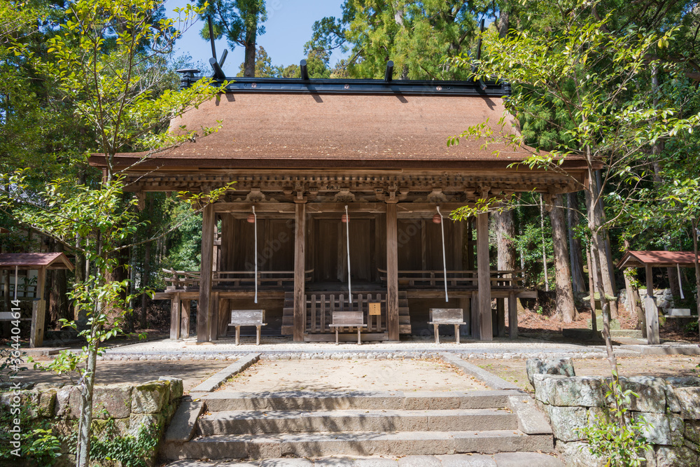 Kumanosansho-Omiwasha shrine on Kumano Kodo (Nakahechi Route) in Nachikatsuura, Wakayama, Japan. The Shrine was a history of over 1400 years.