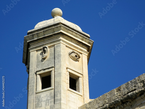Tableau sur toile The Eye & Ear Vedette (Gardjola) in Safe Heaven Garden, Senglea, Three Cities, M