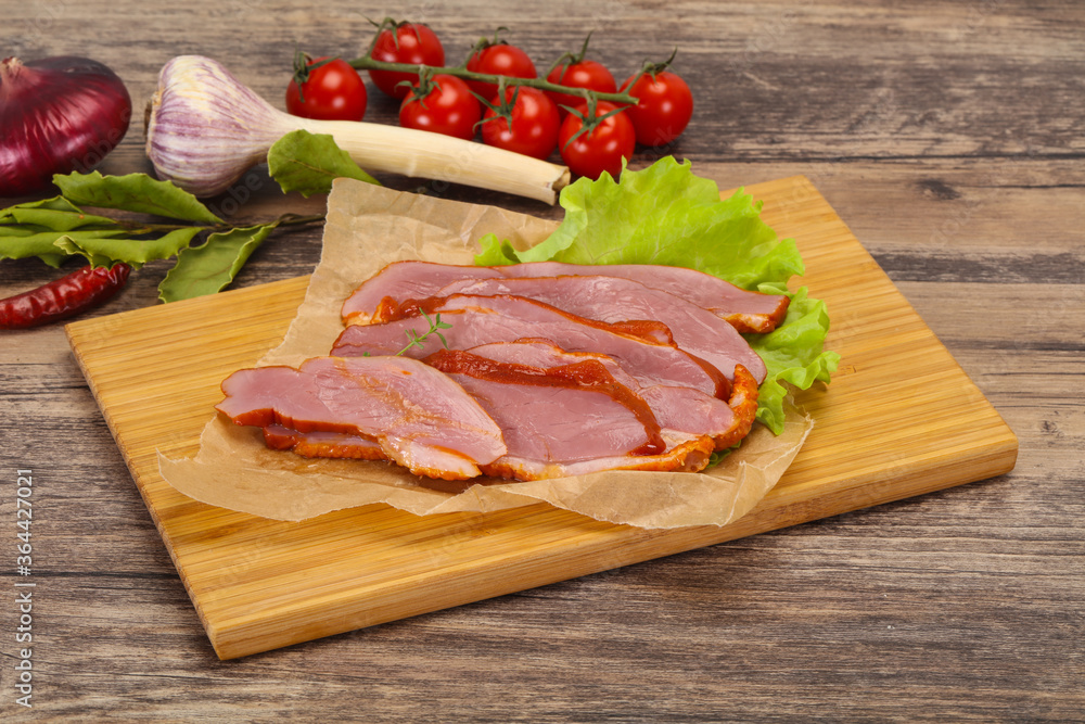 Sliced smoked duck breast served salad Sliced smoked duck breast served salad