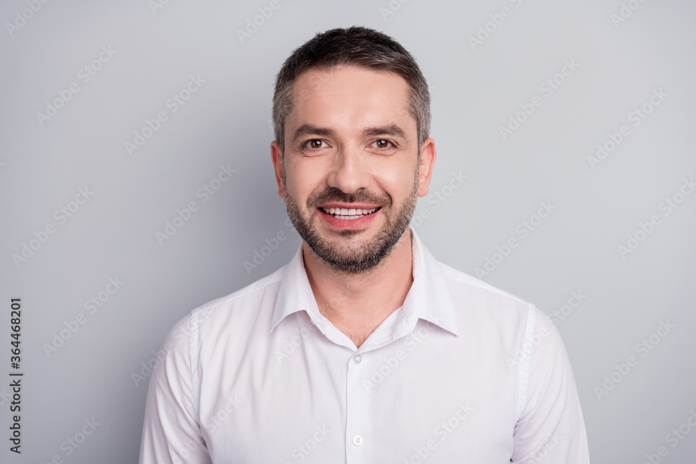 Fototapeta premium Close-up portrait of his he nice attractive cheerful cheery mature man skilled it specialist expert shark wearing white shirt isolated over light gray pastel color background