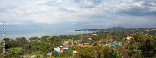 Quadro su tela Lake Kivu seen from Rubavu in Rwanda, towards Goma in D.R. Congo
