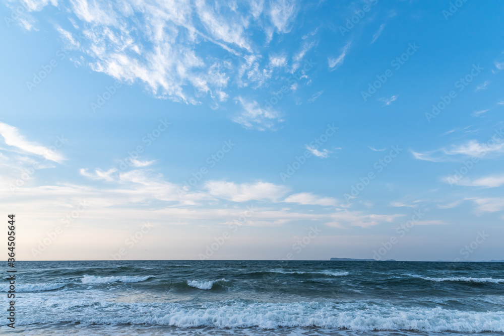 夕暮れの海の風景 夕暮れの海の風景