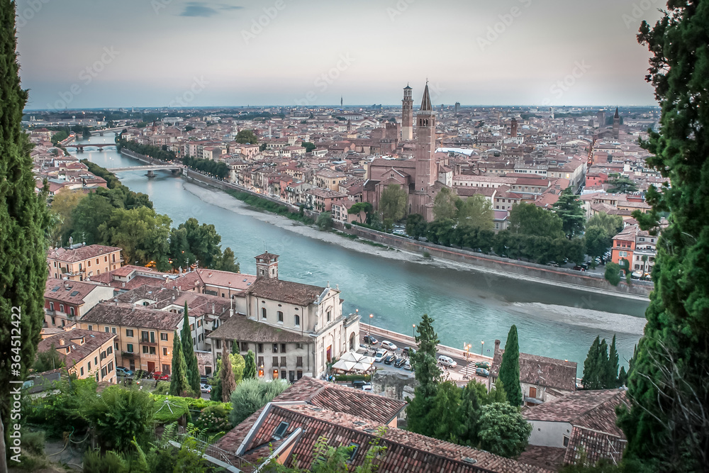 Verona city and river Adige.jpg