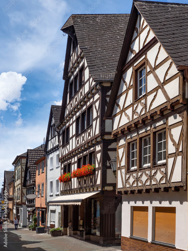 Fototapeta premium Linz am Rhein, Altstadtszene