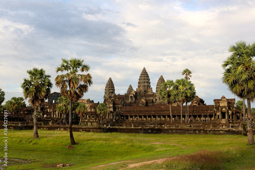 Fototapeta premium angkor wat cambodia
