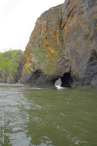 sea and rocks