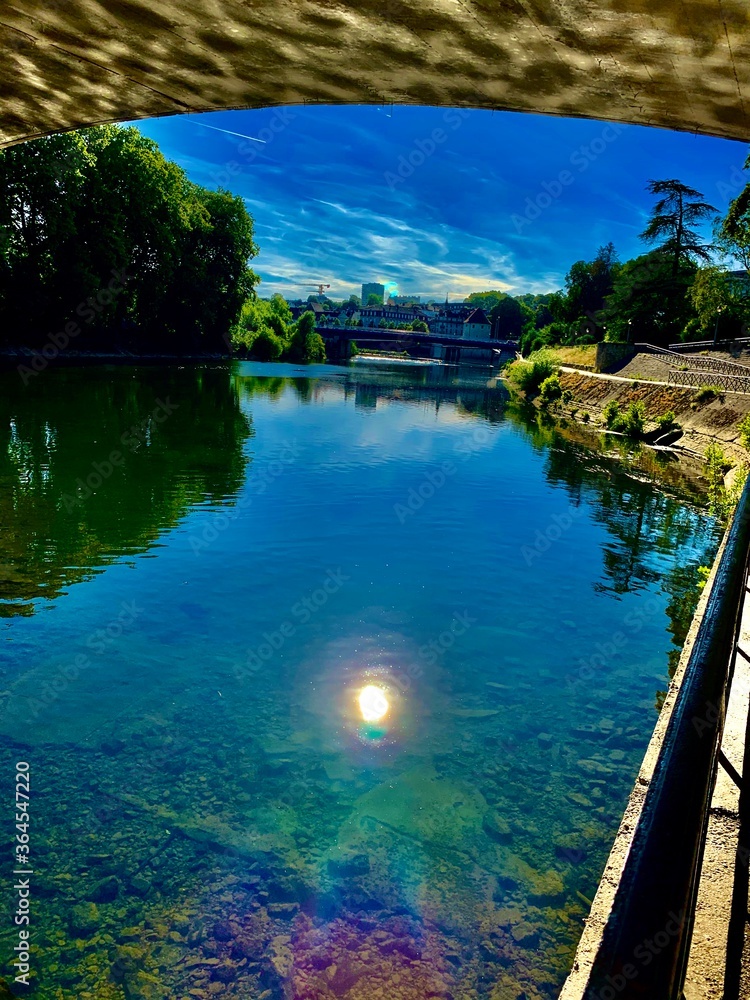 Fototapeta premium Soleil sur la rivière