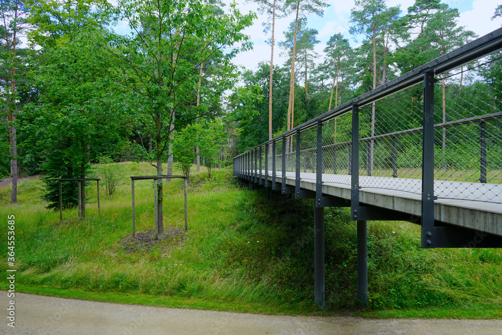 Landesgartenschau Bad Lippspringe: Brücke über das Dünental, Kreis Paderborn, Ostwestfalen-Lippe Landesgartenschau Bad Lippspringe: Brücke über das Dünental, Kreis Paderborn, Ostwestfalen-Lippe