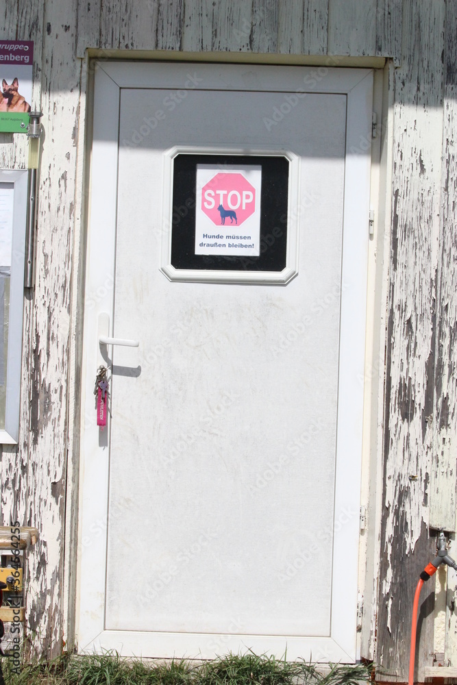 Stop Hunde müssen draußen bleiben kein Zutritt für Hunde Tür Schild Eingangstür Stop Hunde müssen draußen bleiben kein Zutritt für Hunde Tür Schild Eingangstür