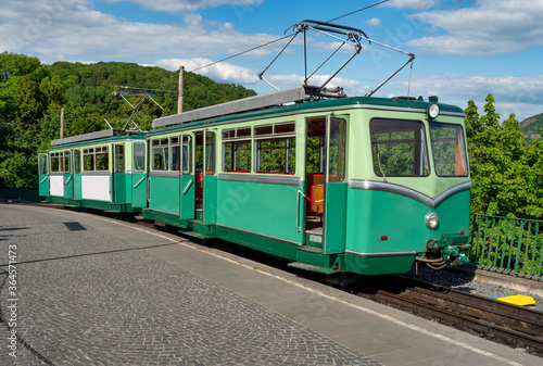 Drachenbergbahn, historische Zahnradbahn bei Königswinter (Rhein) © Comofoto