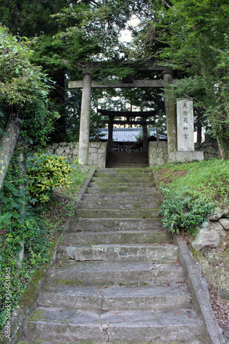 The gate of Motomuratenmanten Jinja  a Japanese shrine in the outskirt of Beppu  Japan
